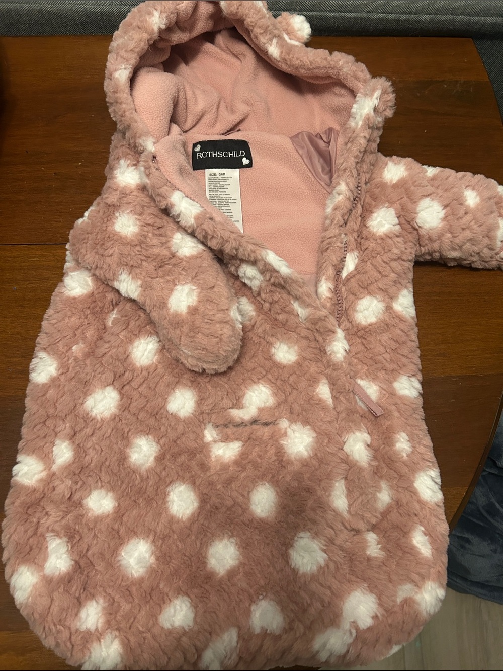 Adorable Rothschild Rose Pink Polka Dot Plush Hooded Car Seat Sack